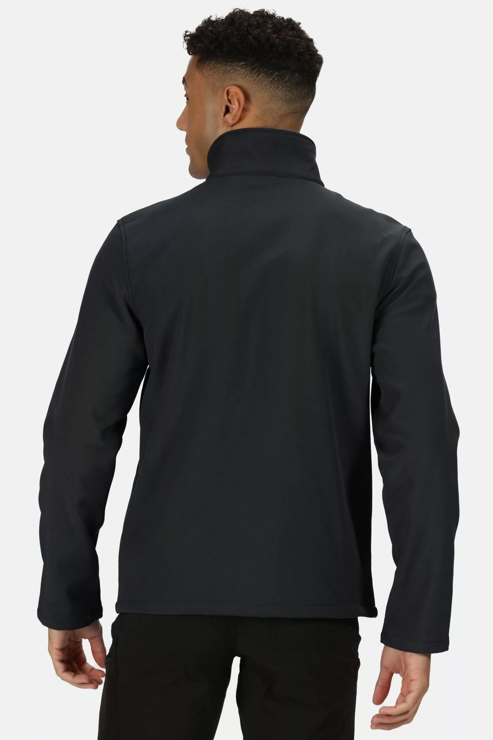 Regatta Black Cera V Full Zip Softshell Jacket 4 Regatta Black Cera V Full Zip Softshell Jacket - Image 2