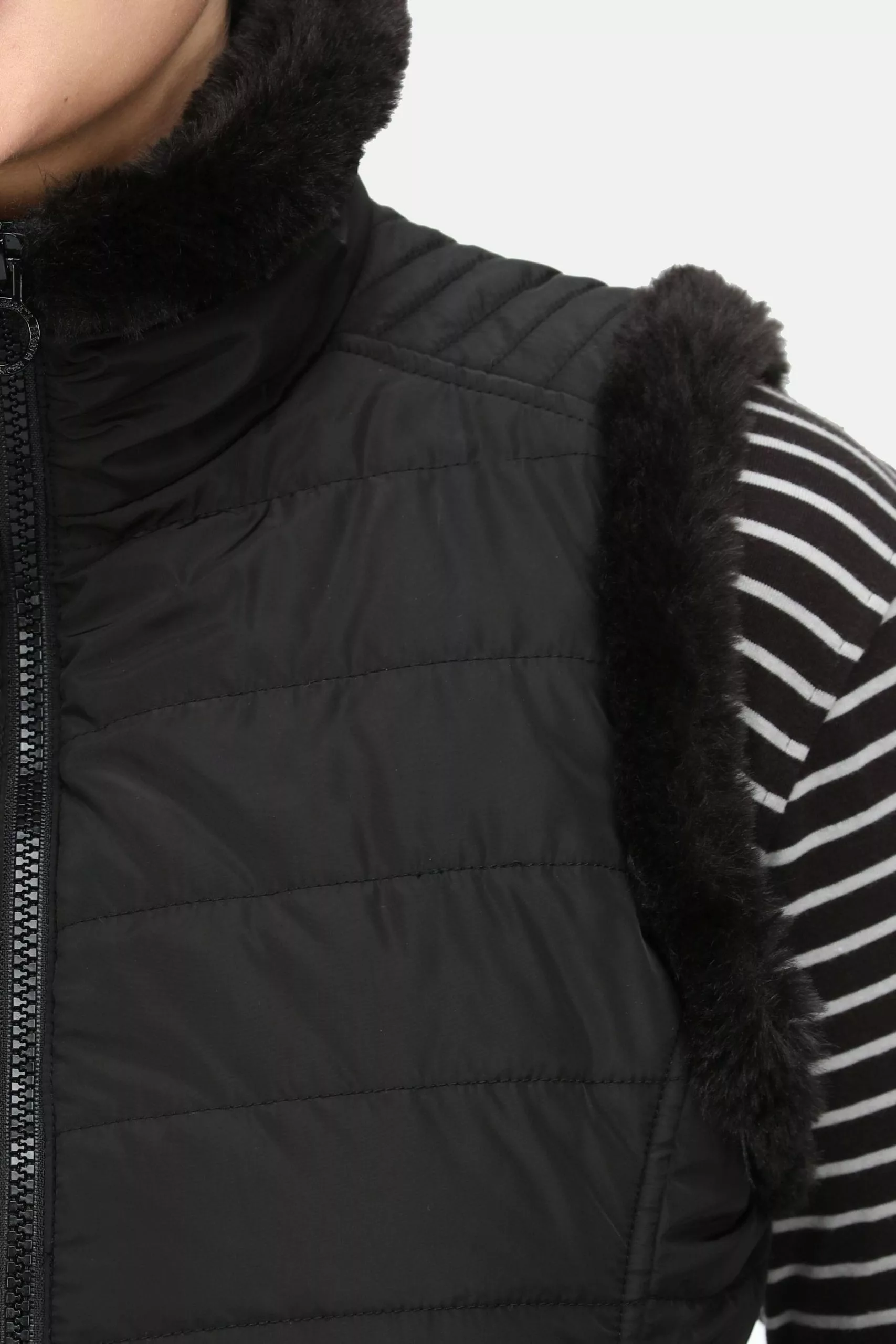 Regatta Black Winslow Insulated Gilet 6 Regatta Black Winslow Insulated Gilet - Image 4