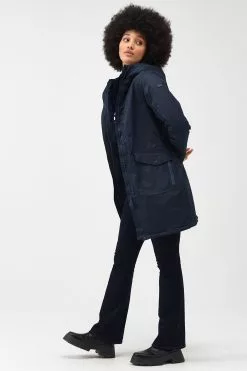 Regatta Romine Longline Waterproof Insulated Black Jacket 21 Regatta Romine Longline Waterproof Insulated Black Jacket -Regatta Shop C90582s10