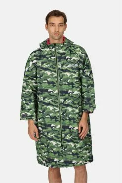 Regatta Adult Waterproof Changing Robe